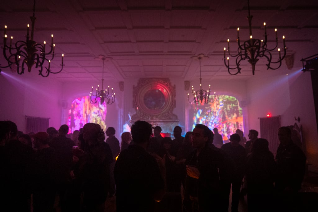 https://images.nightlight.io/wP1070300_color1_3000.png